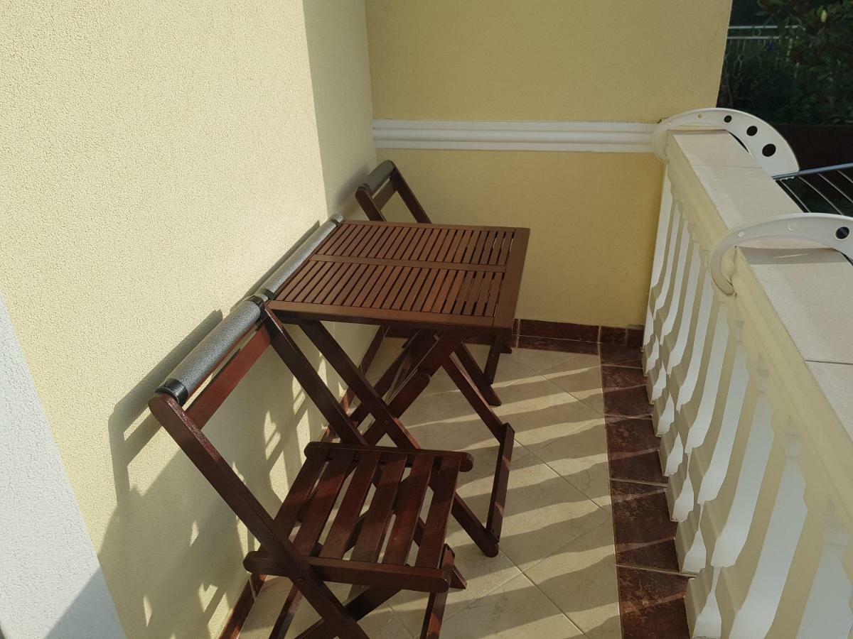Apartments Sandra Tivat Exterior foto